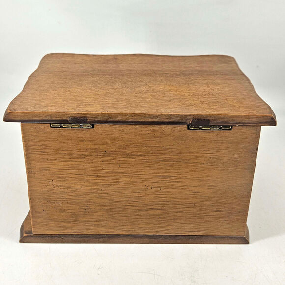 Vintage Wood French Provincial style Jewelry Box w secret compartments - Picture 6 of 7